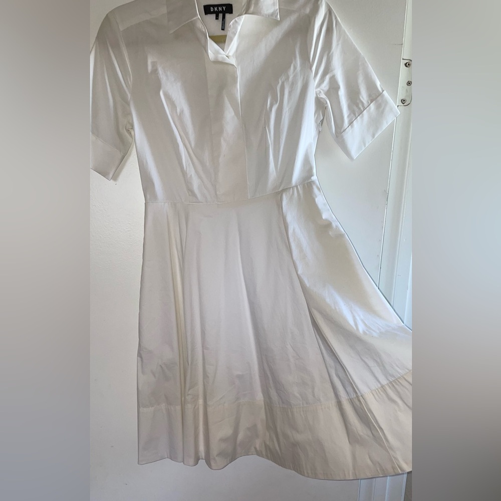 Pleated short sleeve DKNY dress with side zipper